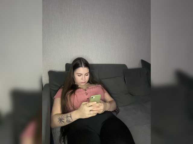 -Pink-Sativa-'s BongaCams show and profile