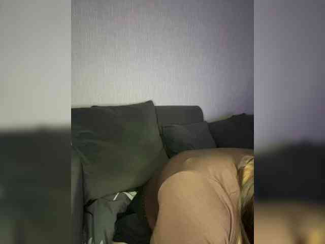 -Pink-Sativa- webcam