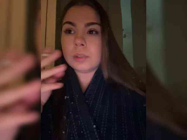 -Pink-Sativa- webcam