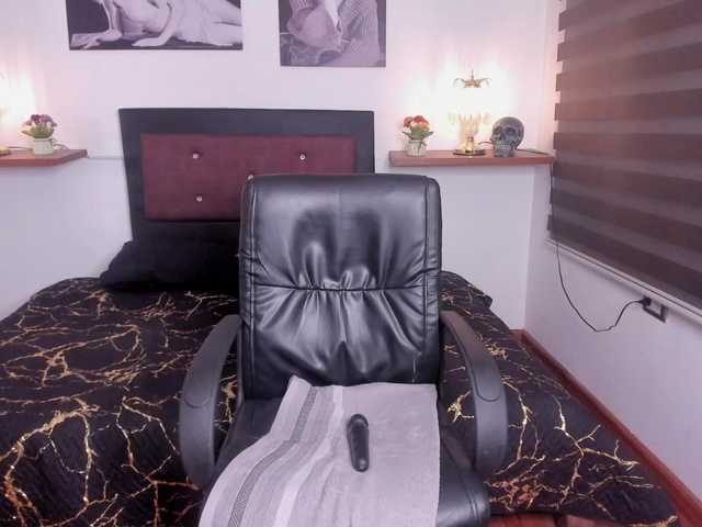 Mariana-Jones chat room