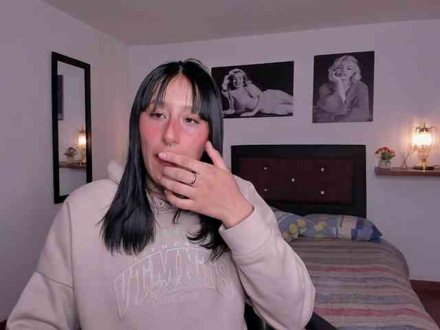 Mariana-Jones webcam