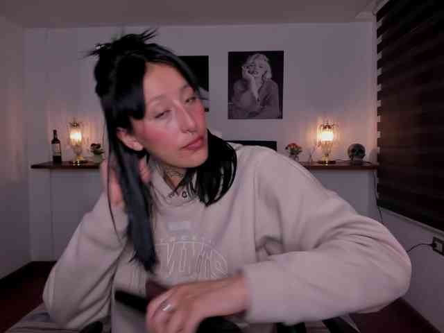 Mariana-Jones webcam