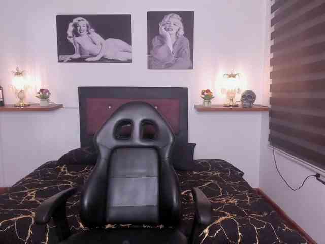 Mariana-Jones webcam