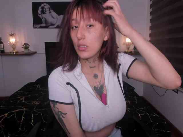 Mariana-Jones webcam