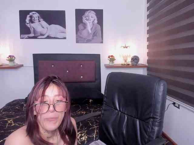 Mariana-Jones webcam