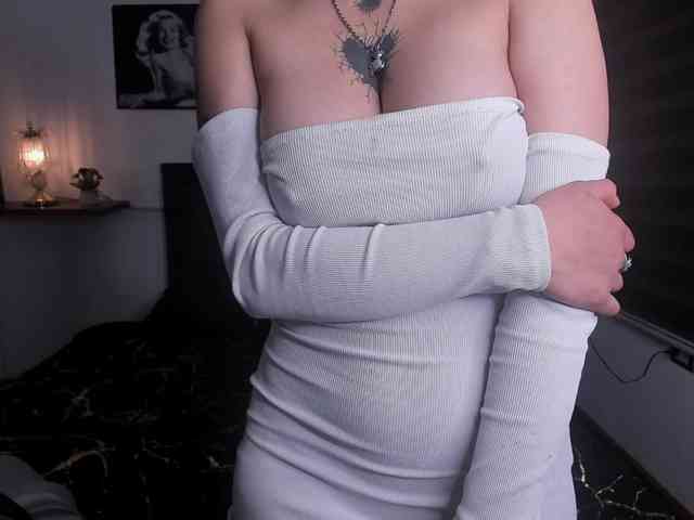 Mariana-Jones webcam