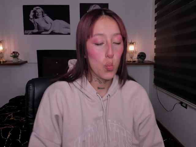 Mariana-Jones webcam
