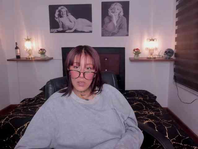 Mariana-Jones webcam