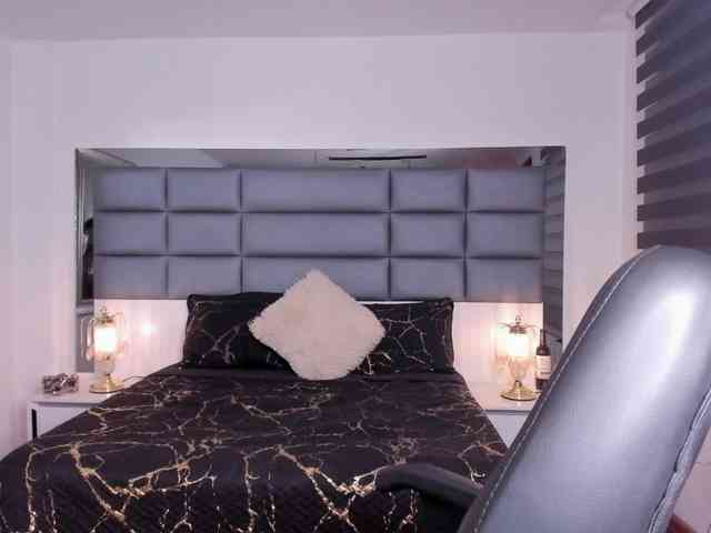 Mariana-Jones webcam