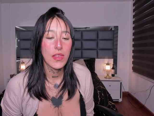 Mariana-Jones webcam