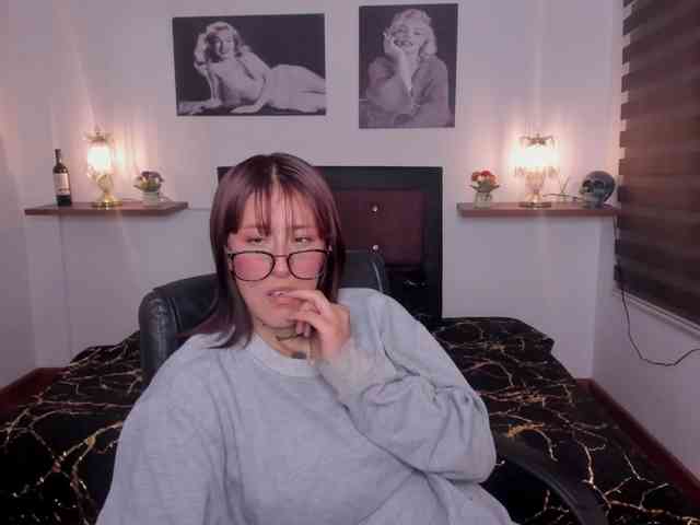Mariana-Jones webcam