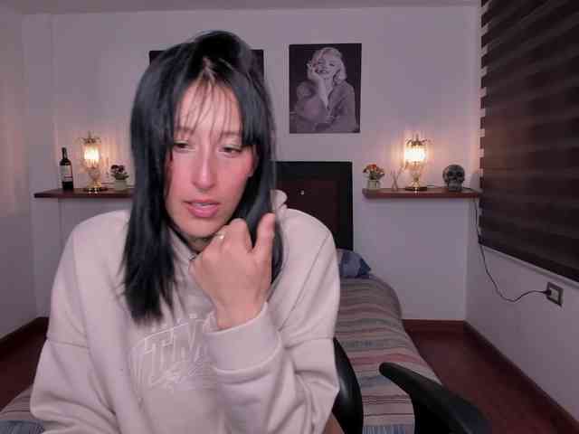 Mariana-Jones webcam