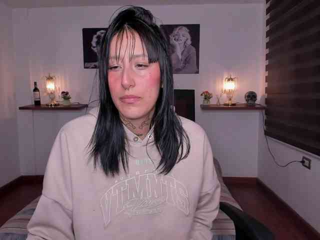 Mariana-Jones webcam