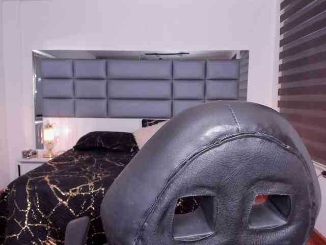 Mariana-Jones webcam