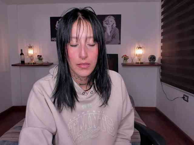 Mariana-Jones webcam