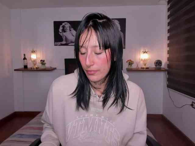 Mariana-Jones webcam