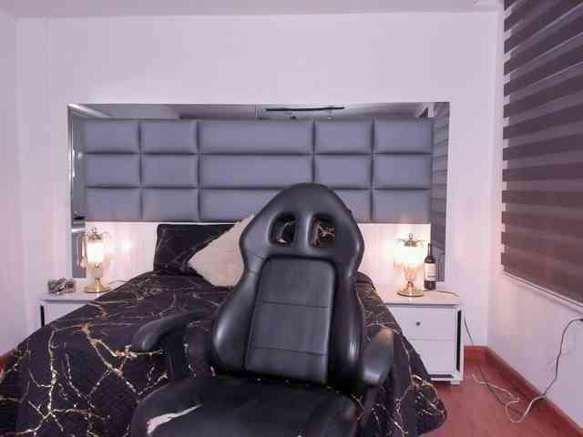 Mariana-Jones Mariana-Jones