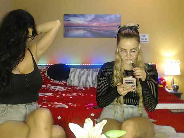 RuxandraDanny webcam