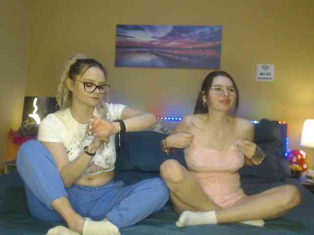 RuxandraDanny webcam