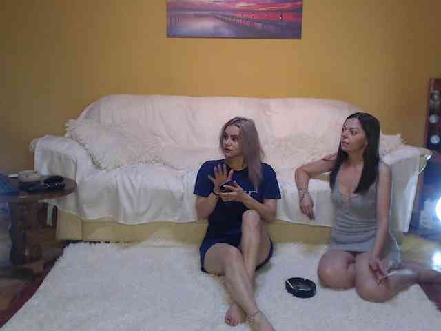 RuxandraDanny webcam