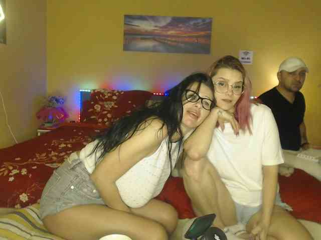 RuxandraDanny webcam