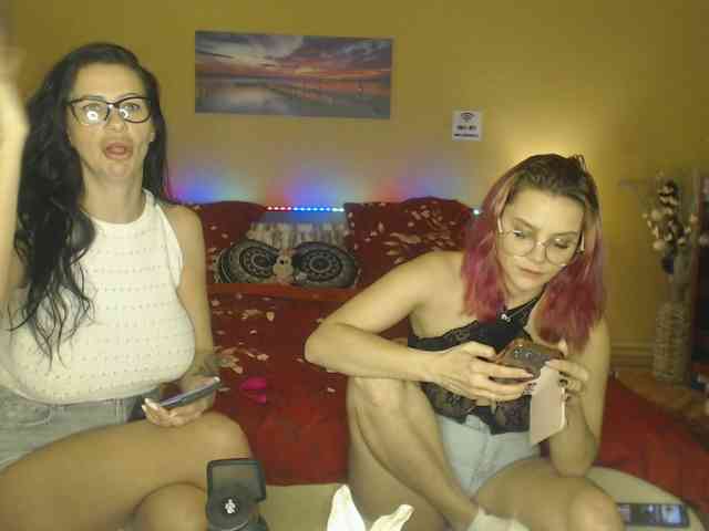 RuxandraDanny webcam