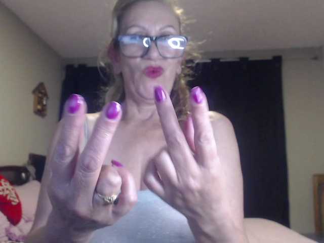 Pattysex's BongaCams show and profile