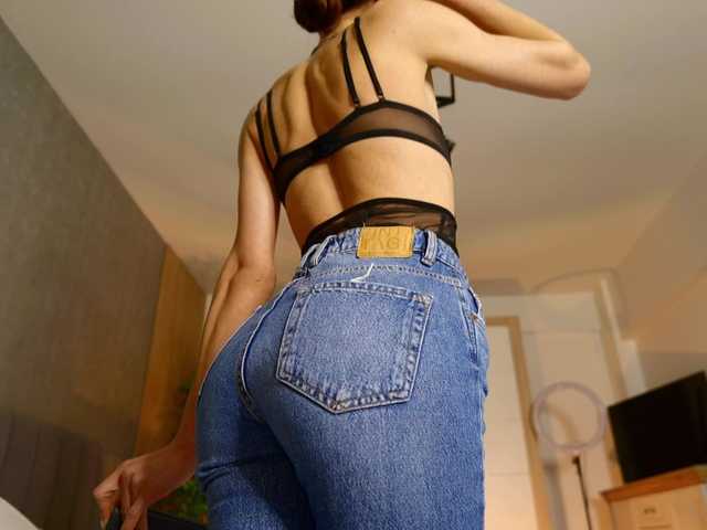 aylaingrid's BongaCams show and profile