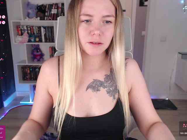 EmmaBryan webcam