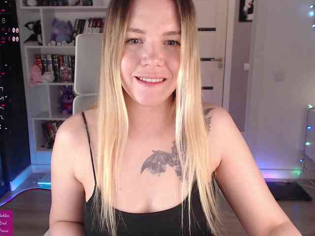 EmmaBryan webcam