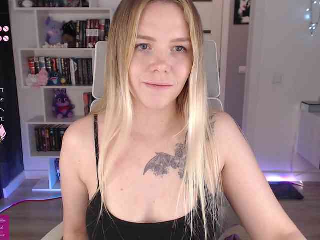 EmmaBryan webcam