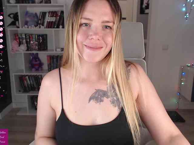 EmmaBryan webcam
