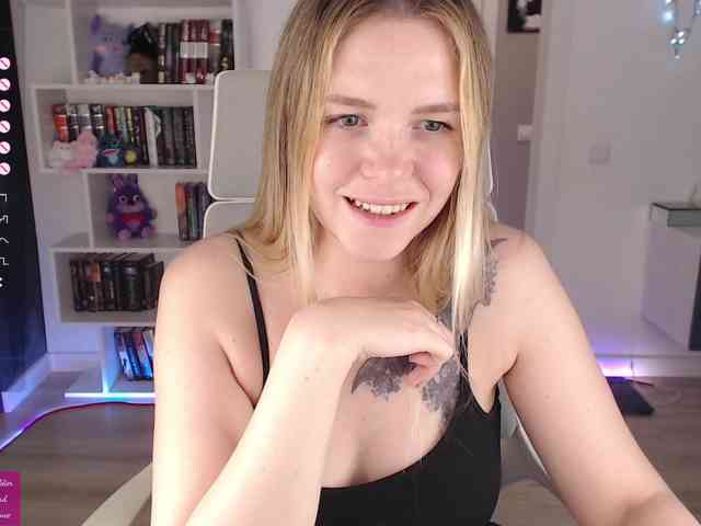 EmmaBryan webcam