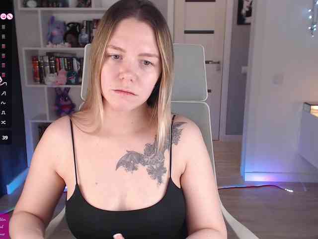 EmmaBryan webcam