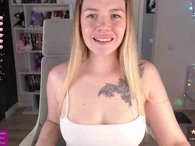 EmmaBryan webcam