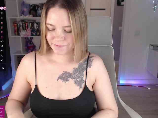 EmmaBryan webcam
