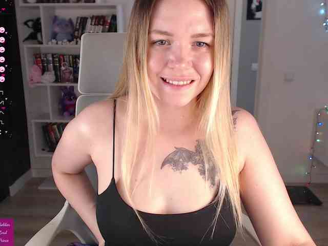 EmmaBryan webcam