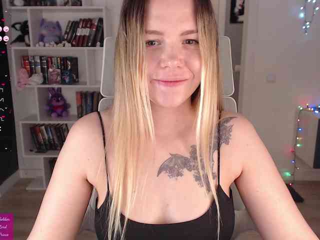 EmmaBryan webcam