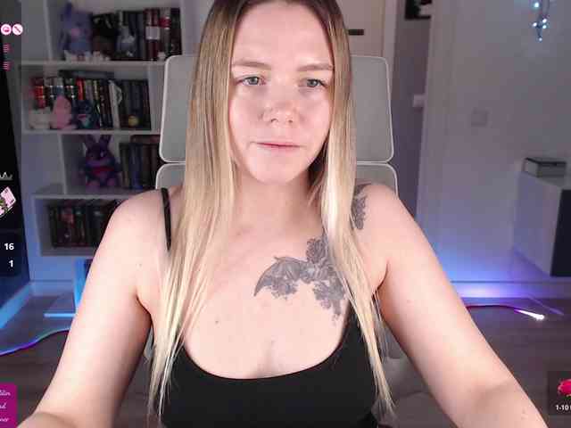 EmmaBryan webcam