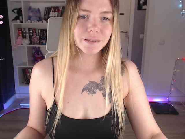 EmmaBryan webcam