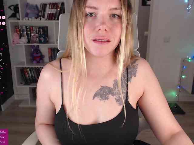 EmmaBryan webcam