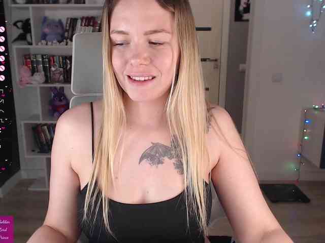 EmmaBryan webcam