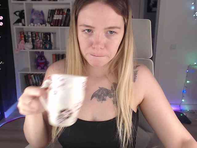 EmmaBryan webcam