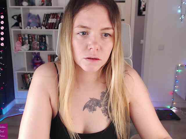 EmmaBryan webcam