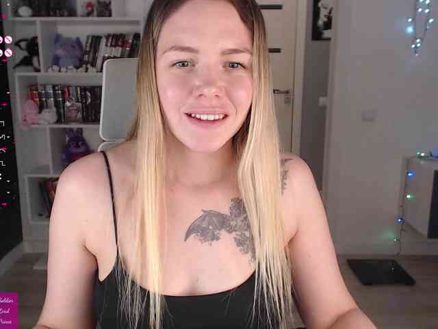EmmaBryan webcam