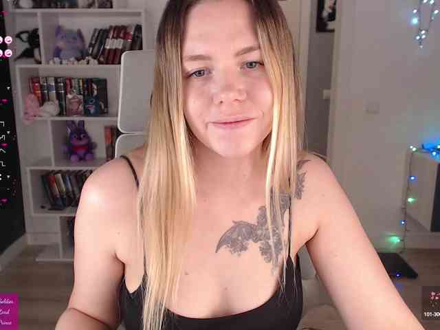 EmmaBryan webcam