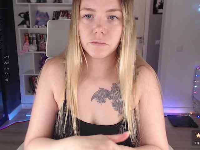 EmmaBryan webcam