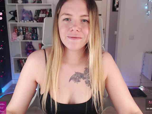 EmmaBryan webcam