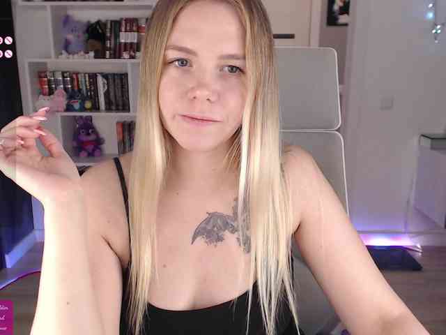 EmmaBryan webcam