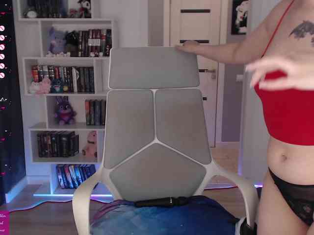 EmmaBryan webcam